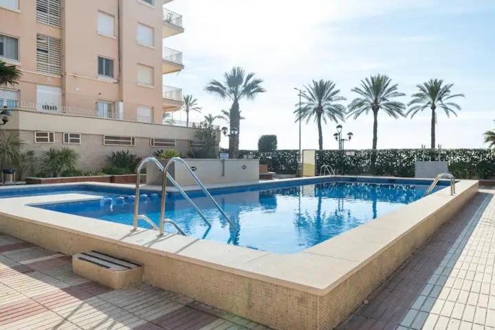 شقة Sea Front Apart. 2 Pools / 1ª Linea. 2 Piscinas سيجور دي كالافيل المظهر الخارجي الصورة