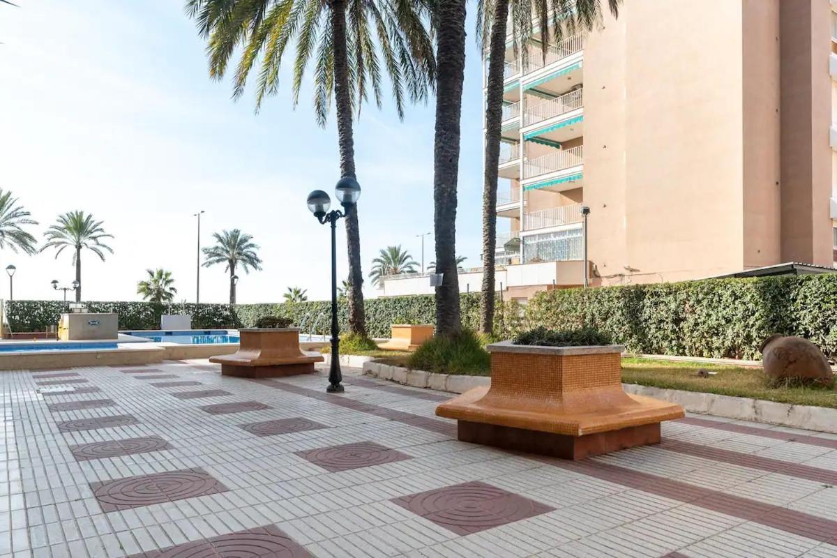 شقة Sea Front Apart. 2 Pools / 1ª Linea. 2 Piscinas سيجور دي كالافيل المظهر الخارجي الصورة