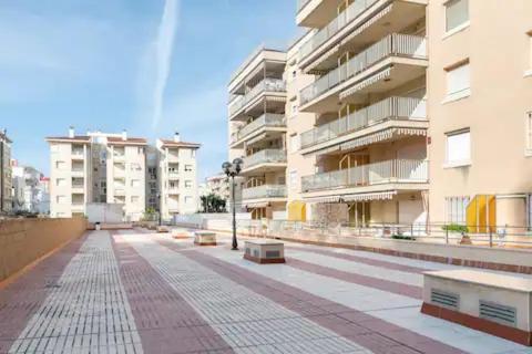 شقة Sea Front Apart. 2 Pools / 1ª Linea. 2 Piscinas سيجور دي كالافيل المظهر الخارجي الصورة