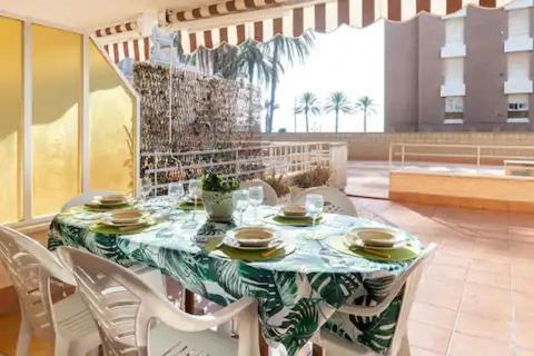 شقة Sea Front Apart. 2 Pools / 1ª Linea. 2 Piscinas سيجور دي كالافيل المظهر الخارجي الصورة