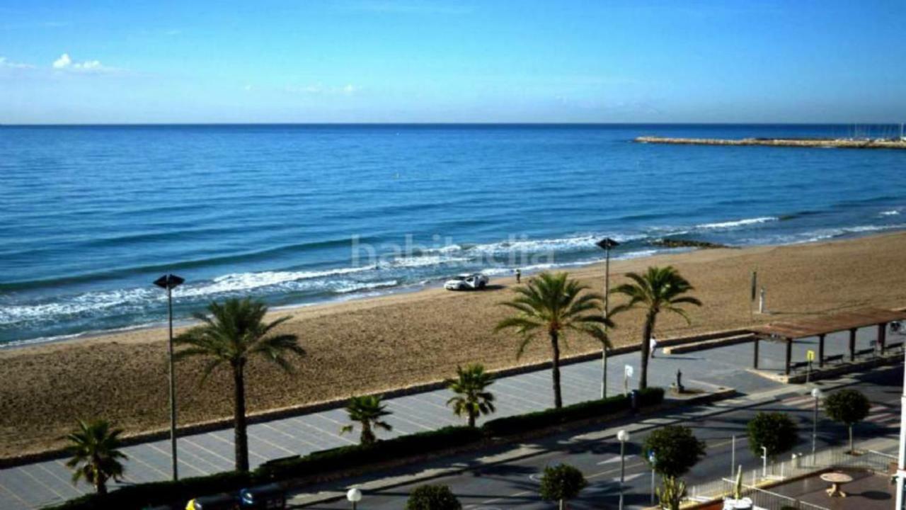 شقة Sea Front Apart. 2 Pools / 1ª Linea. 2 Piscinas سيجور دي كالافيل المظهر الخارجي الصورة